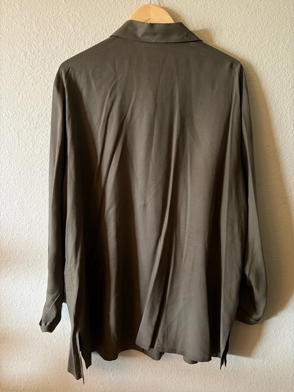 100% Silk Olive Button Up Blouse Plus Size 24W Innovations Sport II - Picture 3 of 9